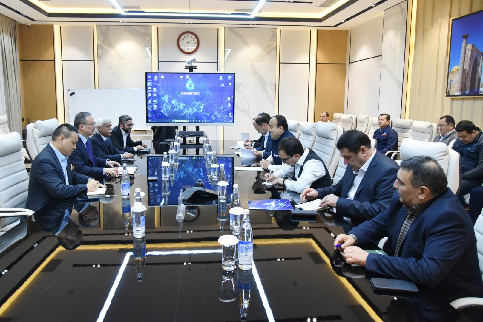 Uzbekneftegaz, United Energy Group discuss expanding hydrocarbon production and reserves