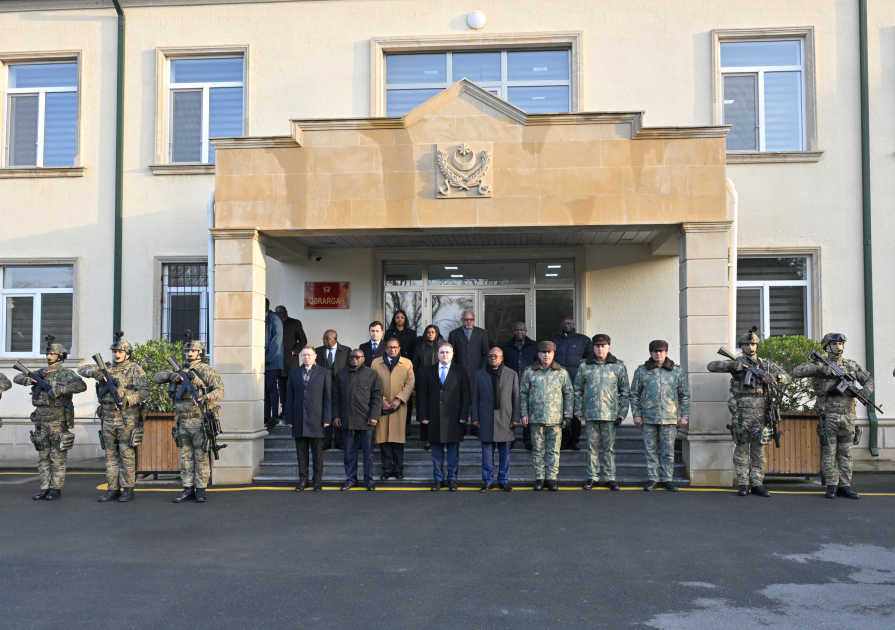 President of Guinea-Bissau visits Azerbaijan's military commando unit (PHOTO)