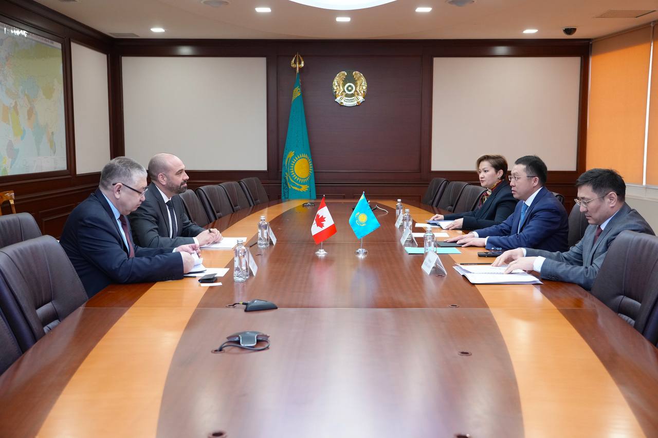 Kazakhstan, Canada debate prospects for dev't of aviation industry