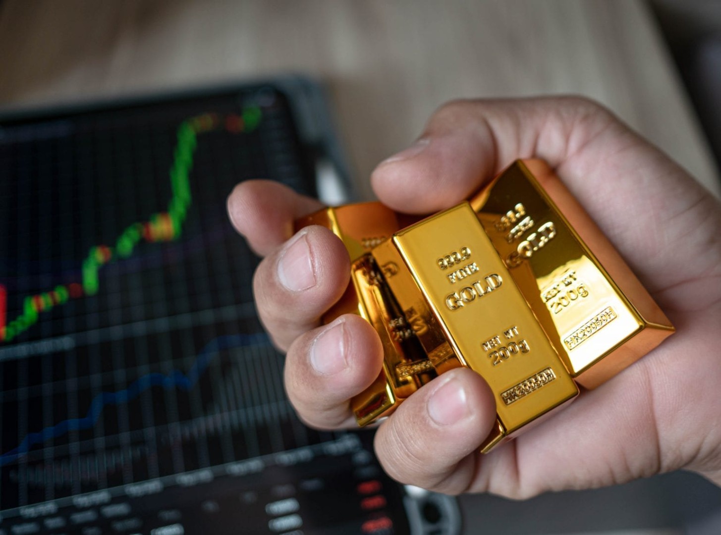 Gold hits new highs: what’s fueling the surge?