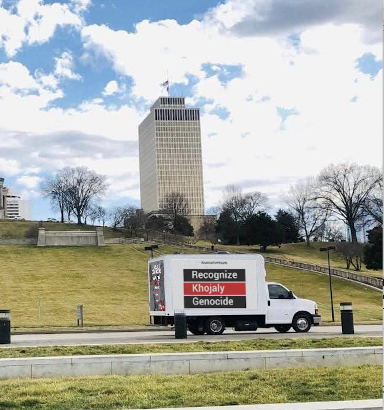 Vehicles sporting “Justice for Khojaly” banner hitting streets in US cities (PHOTO)