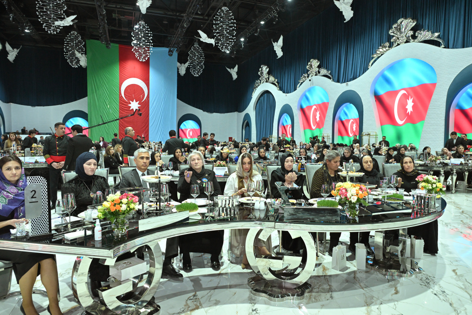 Arzu Aliyeva attends Iftar ceremony with mothers of martyrs (PHOTO)