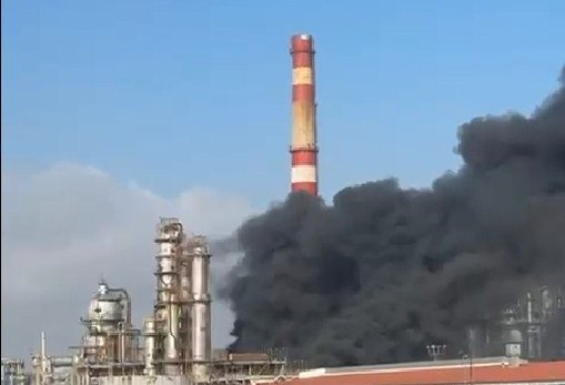Azerbaijan successfully quenches fire at Baku oil refinery (PHOTO/VIDEO)