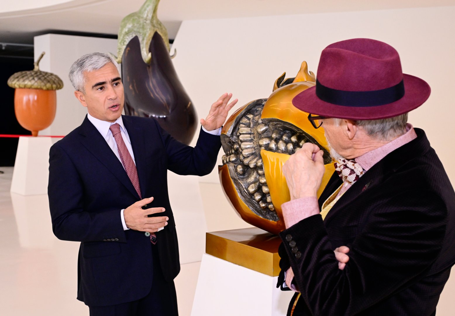 Heydar Aliyev Center hosts Italian sculptor`s exhibition "Gifts of Nature" (PHOTO/VIDEO)