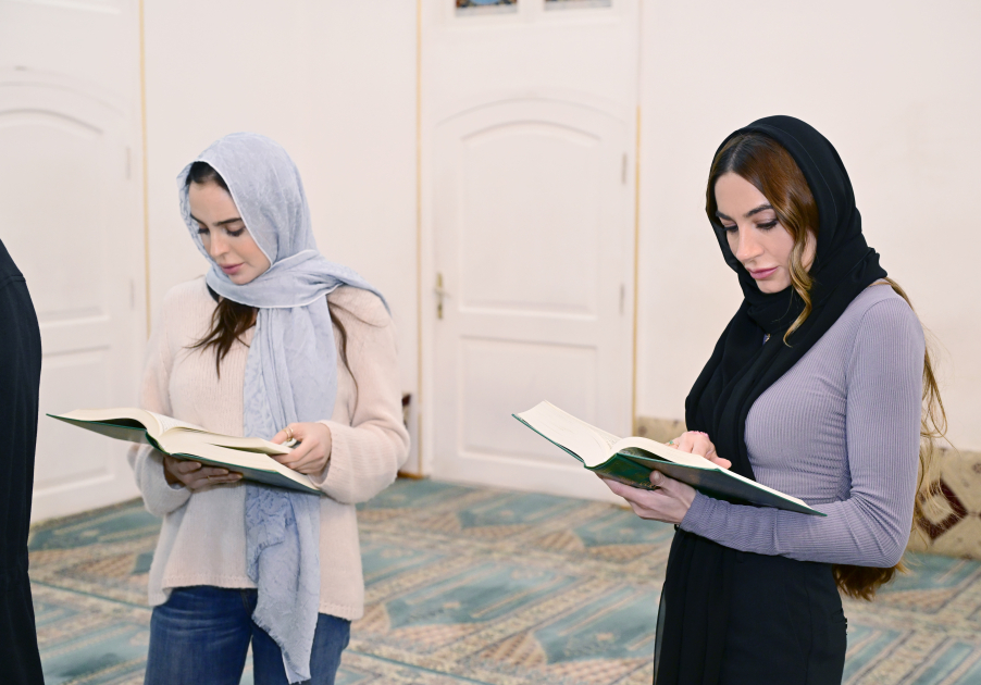 First VP Mehriban Aliyeva visits Shah Abbas and Huseyniyye mosques in Ganja (PHOTO)