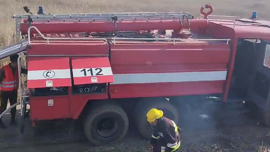 Azerbaijan extinguishes Armenian-set fire on border with Nakhchivan (PHOTO/VIDEO)