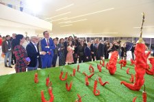 Heydar Aliyev Center hosts Italian sculptor`s exhibition "Gifts of Nature" (PHOTO/VIDEO)