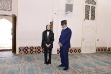 First VP Mehriban Aliyeva visits Shah Abbas and Huseyniyye mosques in Ganja (PHOTO)