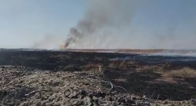 Azerbaijan extinguishes Armenian-set fire on border with Nakhchivan (PHOTO/VIDEO)