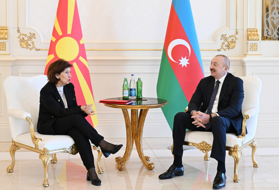 President Ilham Aliyev, President of North Macedonia hold one-on-one meeting (VIDEO)