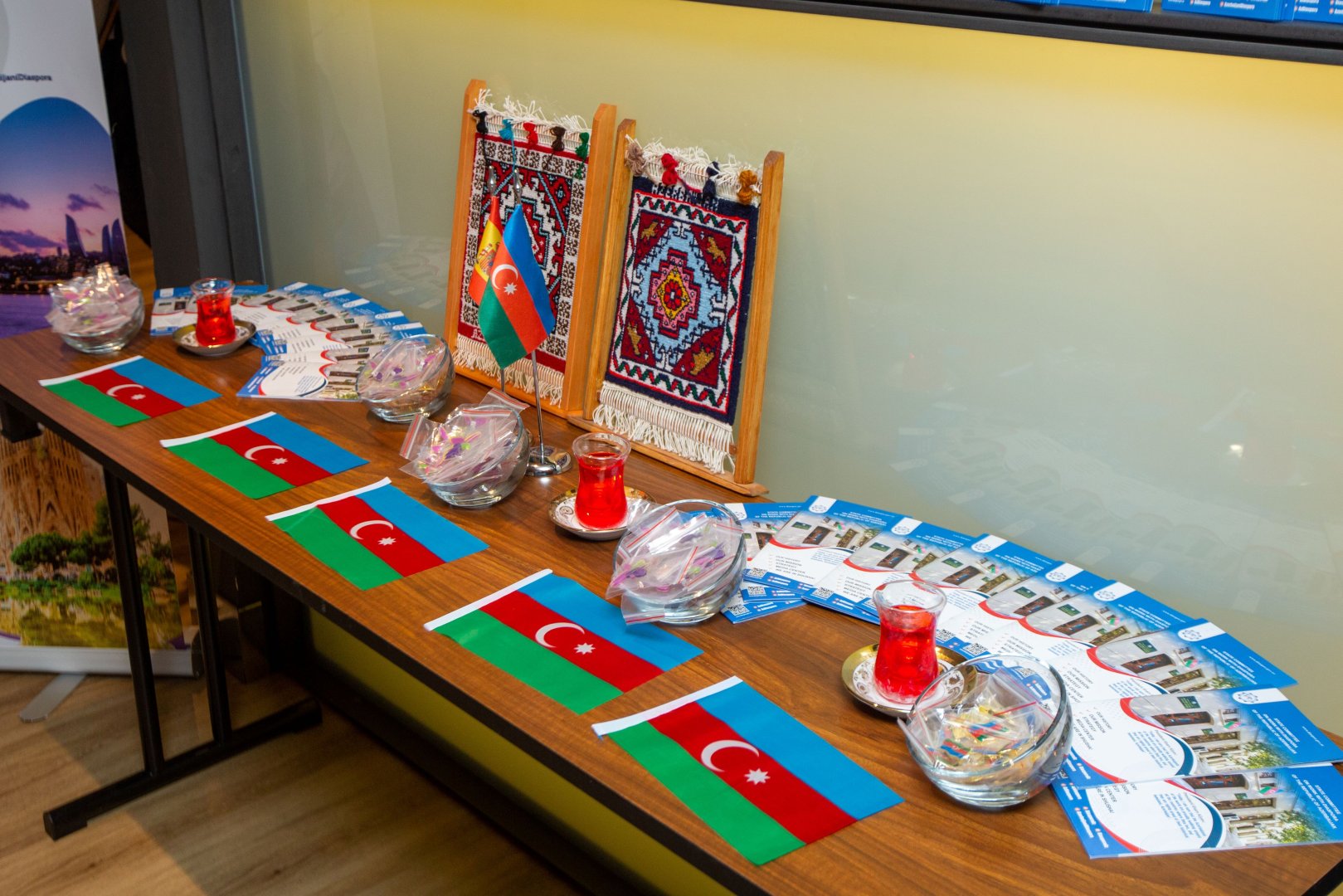 Local Azerbaijani community assembles in Spain (PHOTO)