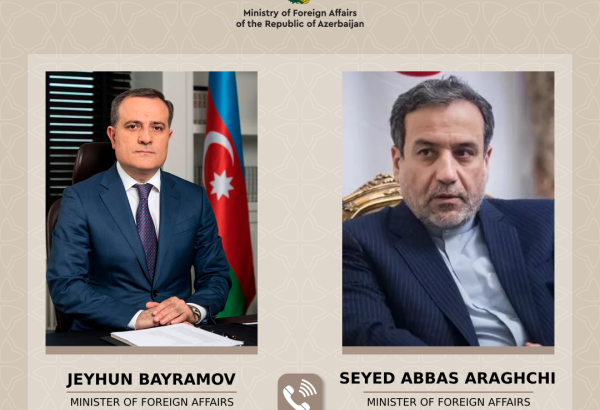 Azerbaijani FM focuses on strategically vital projects with his Iranian counterpart