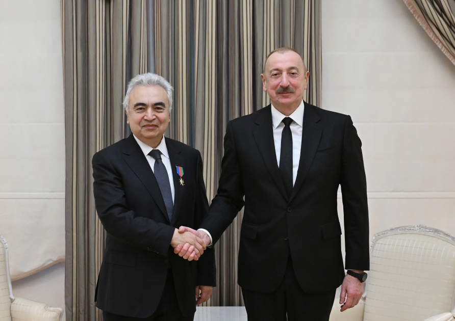 President Ilham Aliyev receives IEA's Fatih Birol (PHOTO)