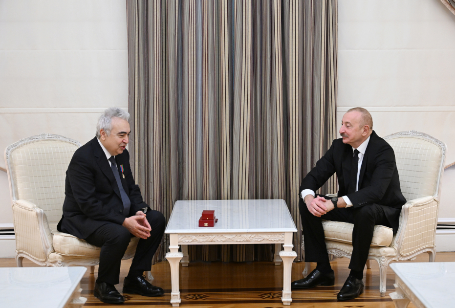 President Ilham Aliyev receives IEA's Fatih Birol (PHOTO)