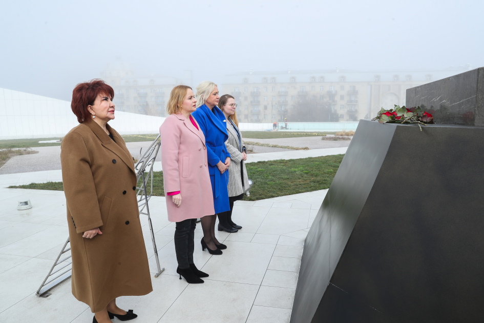 Chairperson of Estonia-Azerbaijan parliamentary working group visits Victory Park (PHOTO)