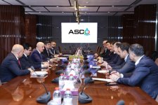 Azerbaijan, Uzbekistan explore expansion of transport projects in Caspian Sea (PHOTO)