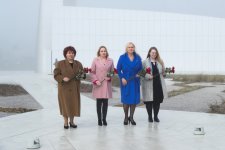 Chairperson of Estonia-Azerbaijan parliamentary working group visits Victory Park (PHOTO)