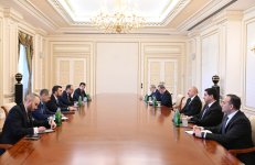 President Ilham Aliyev receives Bulgaria's Minister of Foreign Affairs (PHOTO)