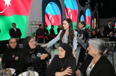 Leyla Aliyeva and Arzu Aliyeva attend Iftar ceremony with mothers of martyrs (PHOTO)