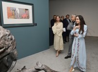 "The Mystery of the Rose" exhibition by sculptor Andrey Ostashov opens at Heydar Aliyev Center (PHOTO)