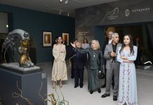 "The Mystery of the Rose" exhibition by sculptor Andrey Ostashov opens at Heydar Aliyev Center (PHOTO)