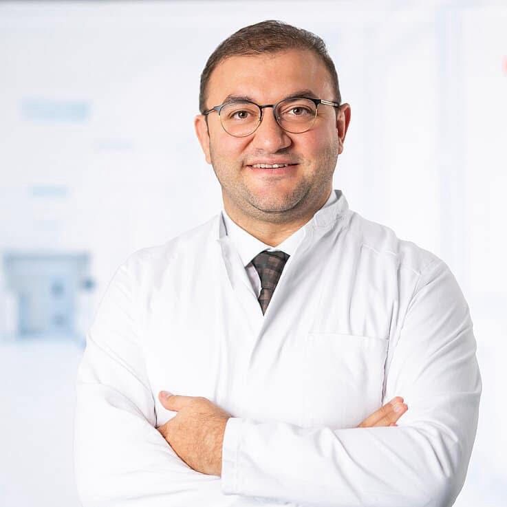 Living alone at 23 in Cologne's dorms... - success story of Azerbaijani doctor in Germany