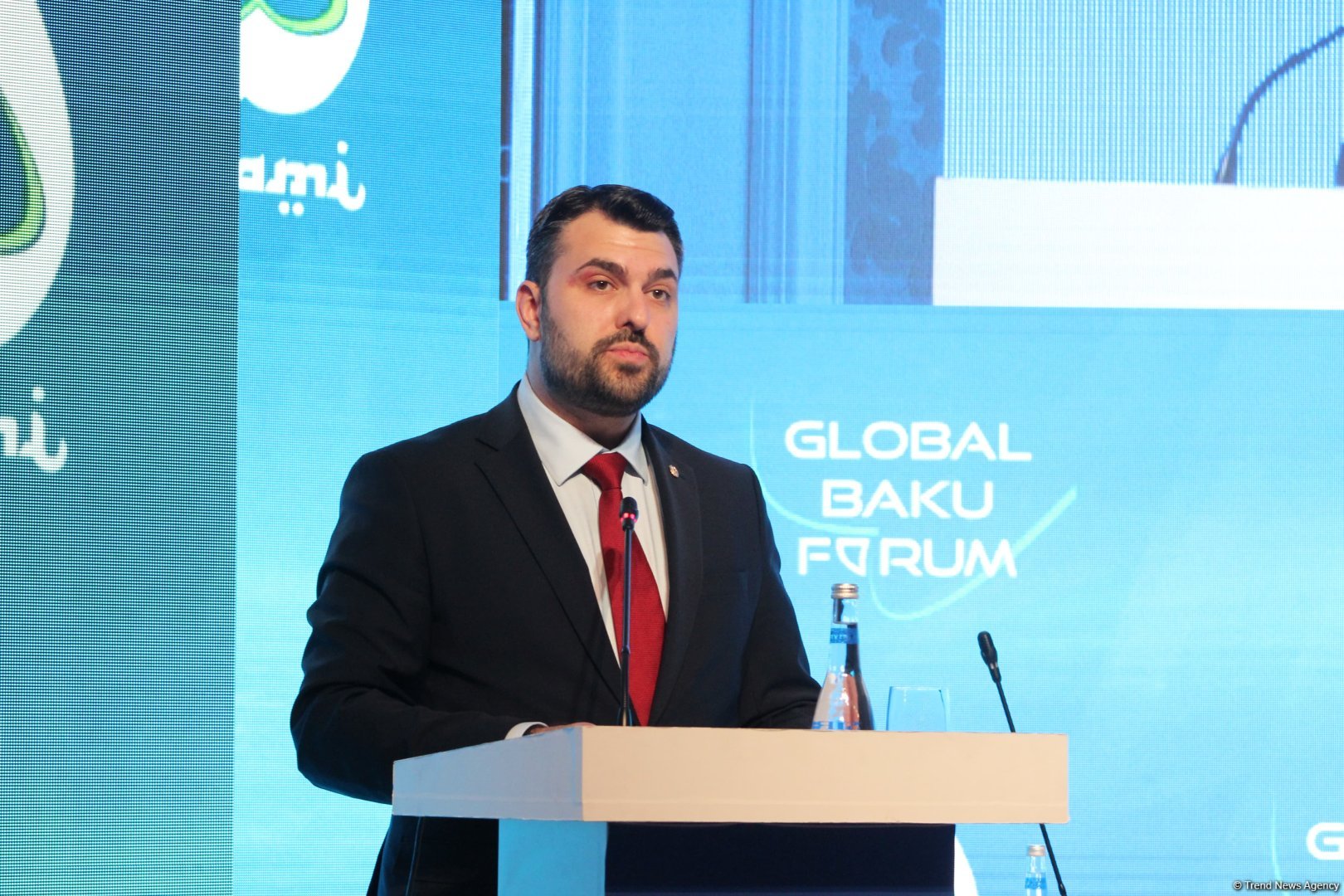 Global Baku Forum stages panel discussion on "Middle Powers in New World Order" (PHOTO)