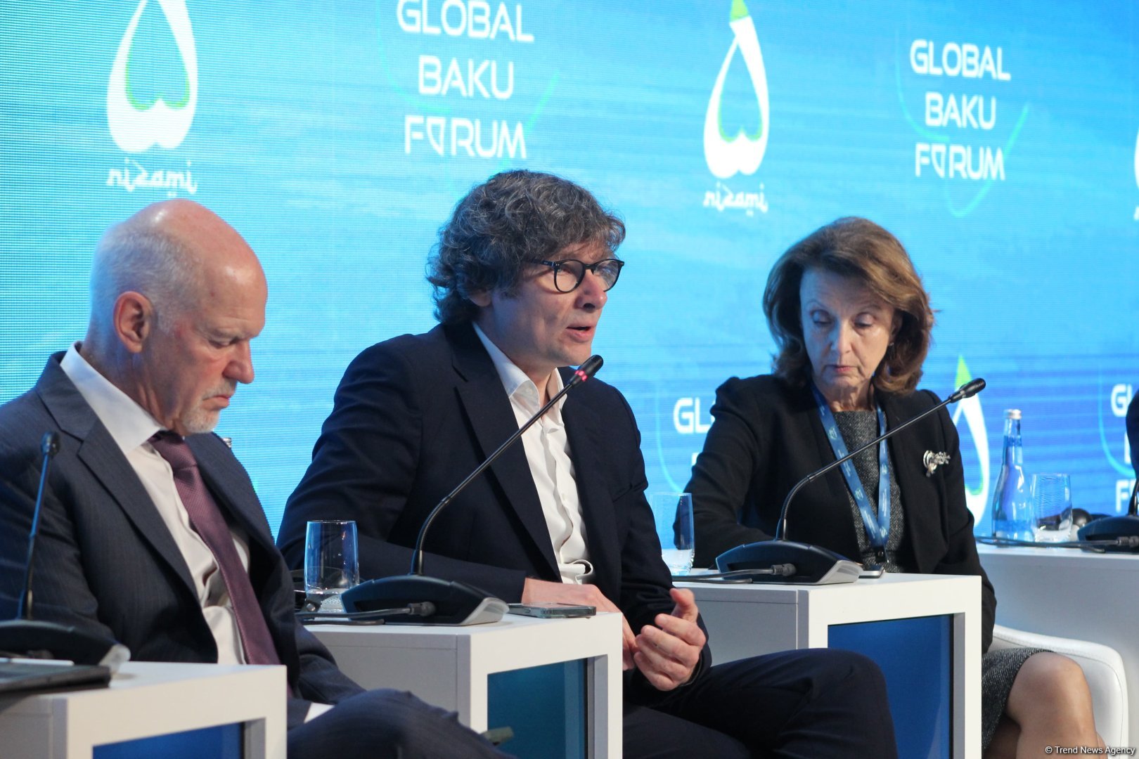 Global Baku Forum hosts panel discussion on "New Technologies for New World" (PHOTO)