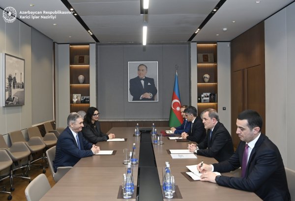 Azerbaijan FM receives Palestinian ambassador to mark latter's end of diplomatic mission