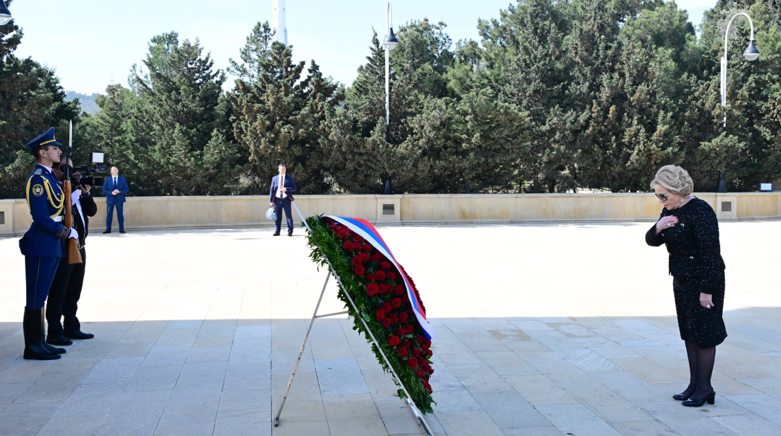 Russian Federation Council Chair visits Alley of Martyrs in Azerbaijan's Baku (PHOTO)