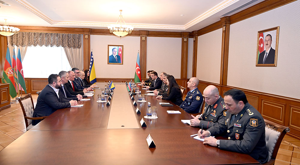 Azerbaijan, Bosnia and Herzegovina discuss military co-op issues