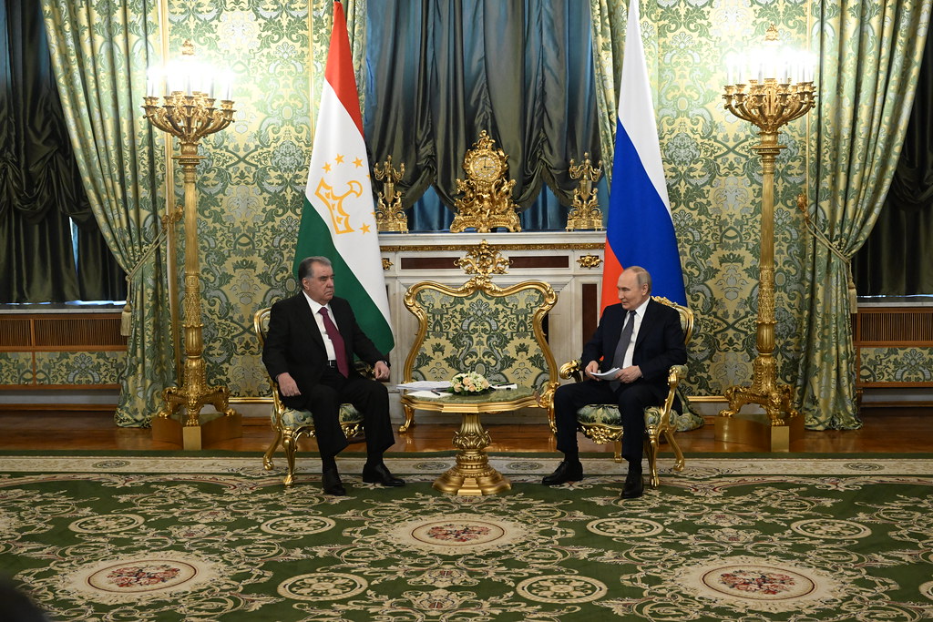 Tajikistan, Russia sign number of documents on cooperation