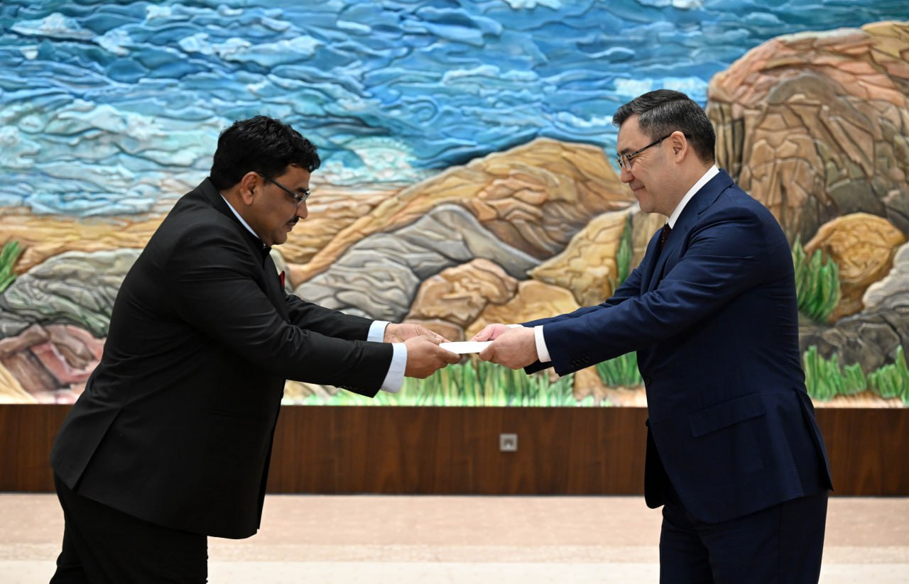 President of Kyrgyzstan receives credentials of newly appointed Indian ambassador