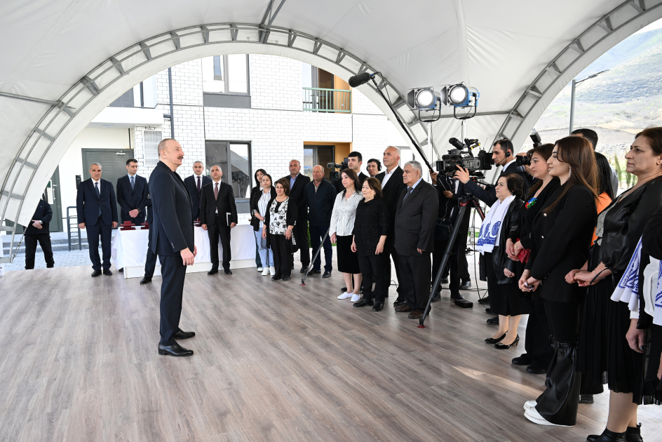 President Ilham Aliyev, First Lady Mehriban Aliyeva attend inauguration of Sugovushan residential complex (PHOTO/VIDEO)