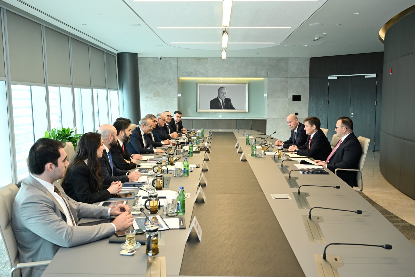 Azerbaijan, bp discuss co-op opportunities in decarbonization (PHOTO)