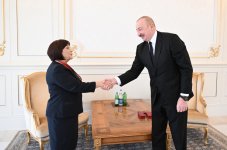 President Ilham Aliyev presents "Sharaf" order to Sahiba Gafarova (PHOTO/VIDEO)