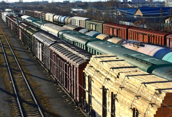 Kazakhstan Railways experiences significant expansion in cargo transit in early 2025