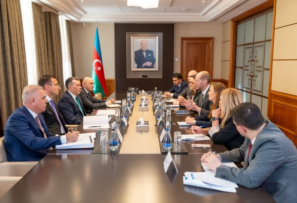 Azerbaijan, EBRD weigh up joint ongoing and planned projects