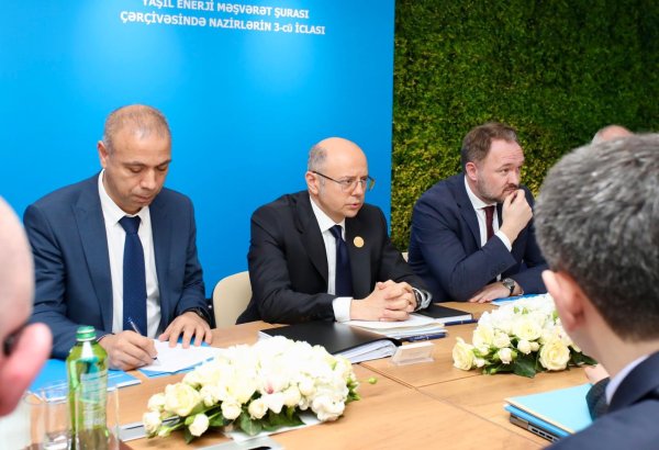 Azerbaijan, EU focus on shots for offshore wind energy dev't in Caspian Sea (PHOTO)