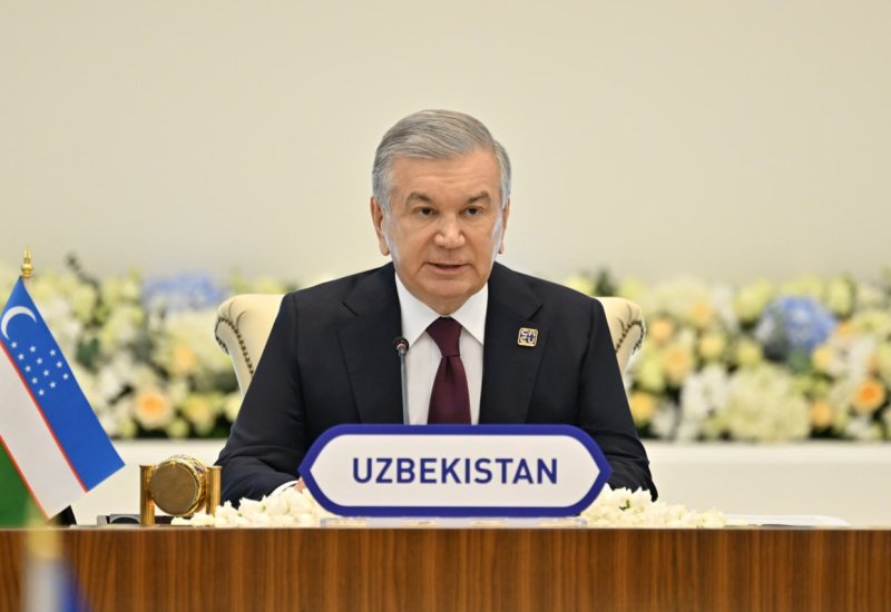 Baku hosts official welcome ceremony for President Shavkat Mirziyoyev