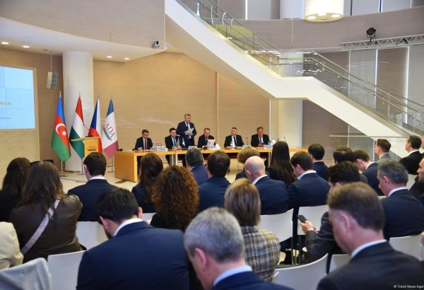 Baku hosts key event on green innovation, renewables and emissions reduction (PHOTO)