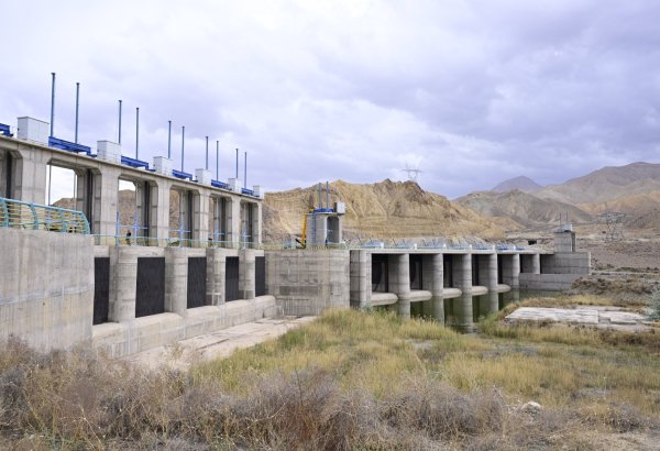 Azerbaijani, Iranian delegations weigh up construction progress on Ordubad-Marazad HPP