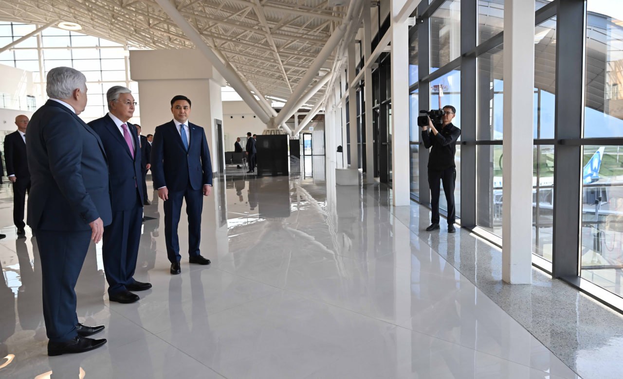 Kazakhstan's Tokayev reviews new Shymkent airport terminal