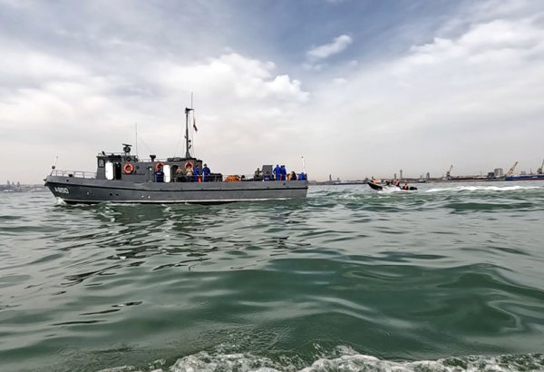 Azerbaijan Naval Forces holding training with diving crew (VIDEO)