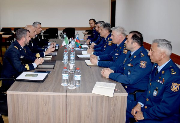 Azerbaijan, Italy deliberate on strengthening military ties