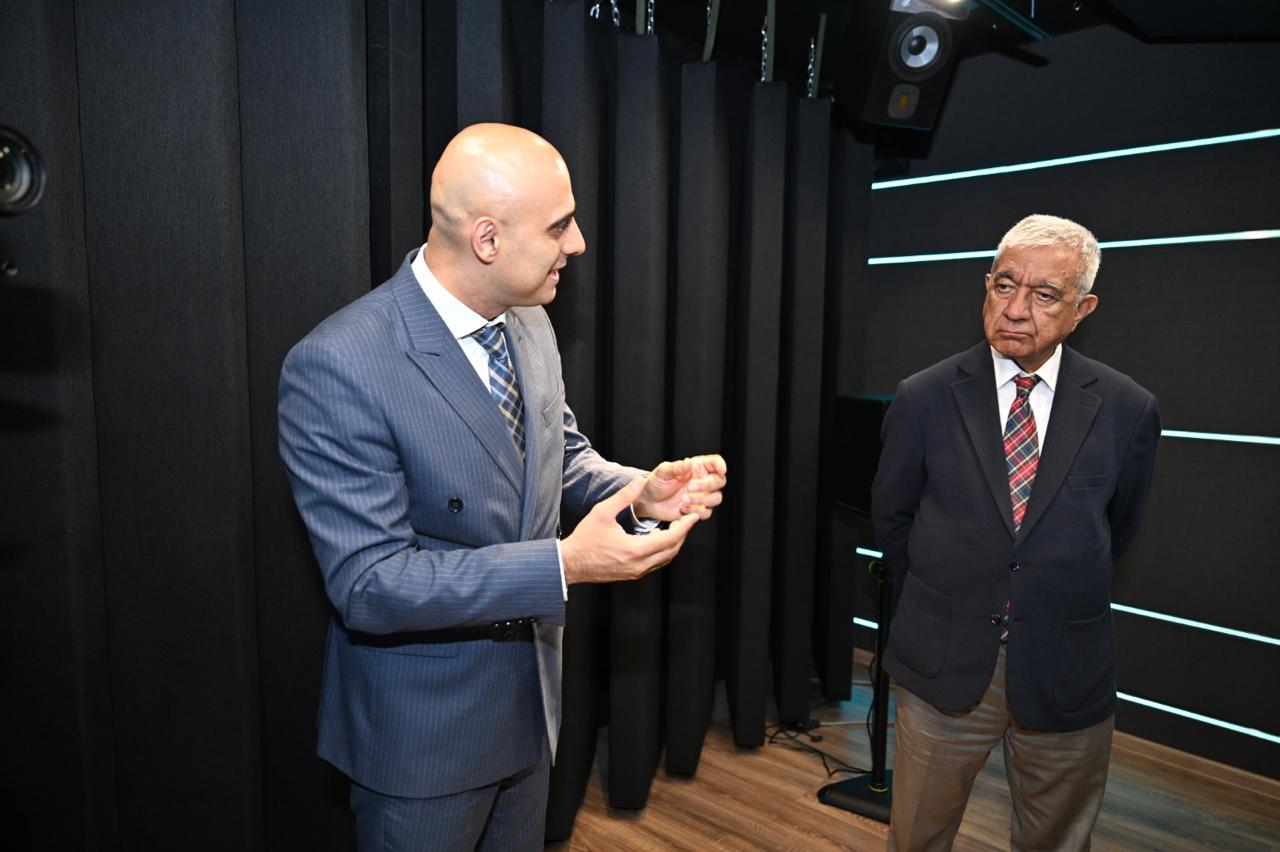 ADA University rector tours newly established creative center, reviews facilities (PHOTO)