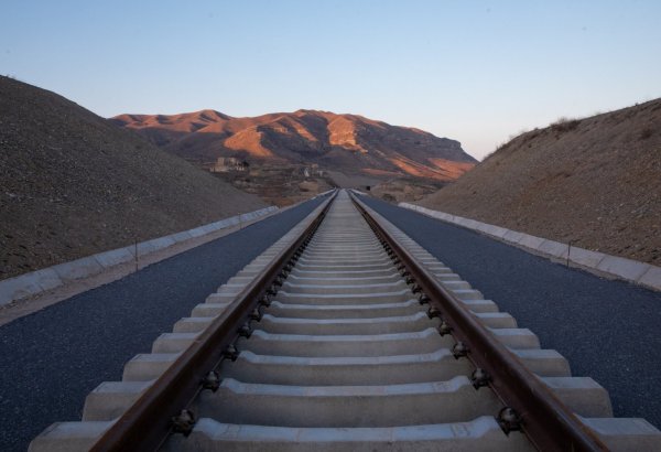 Azerbaijani segment of North-West transport corridor sees decline in freight traffic
