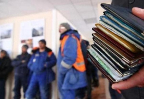 Kazakhstan discloses number of foreign workers employed across key sectors in early 2025