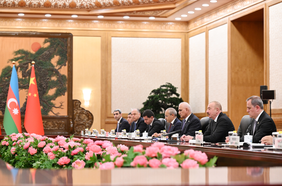 President Ilham Aliyev holds expanded meeting with President Xi Jingping (PHOTO/VIDEO)