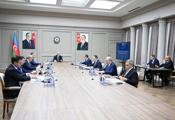Azerbaijan Investment Holding hosts supervisory board meeting (PHOTO)